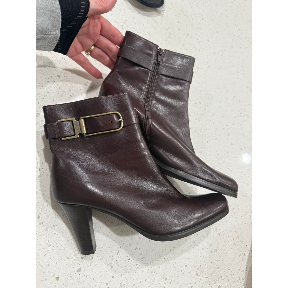 Franco Sarto brown leather heeled boots womens 6.5